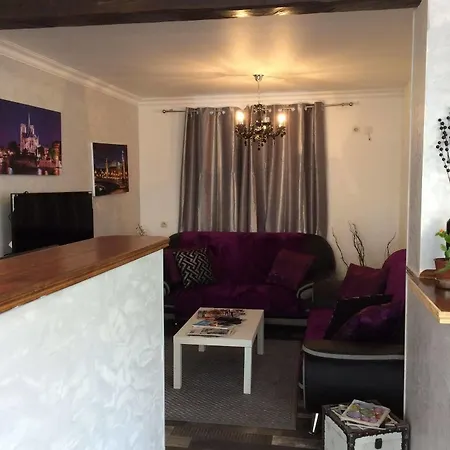 Hotel Saint - Charles Hotell 2*