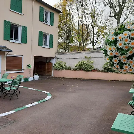 Hotell Hotel Saint - Charles 2*