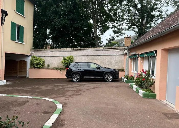St Charles 2* Rambouillet